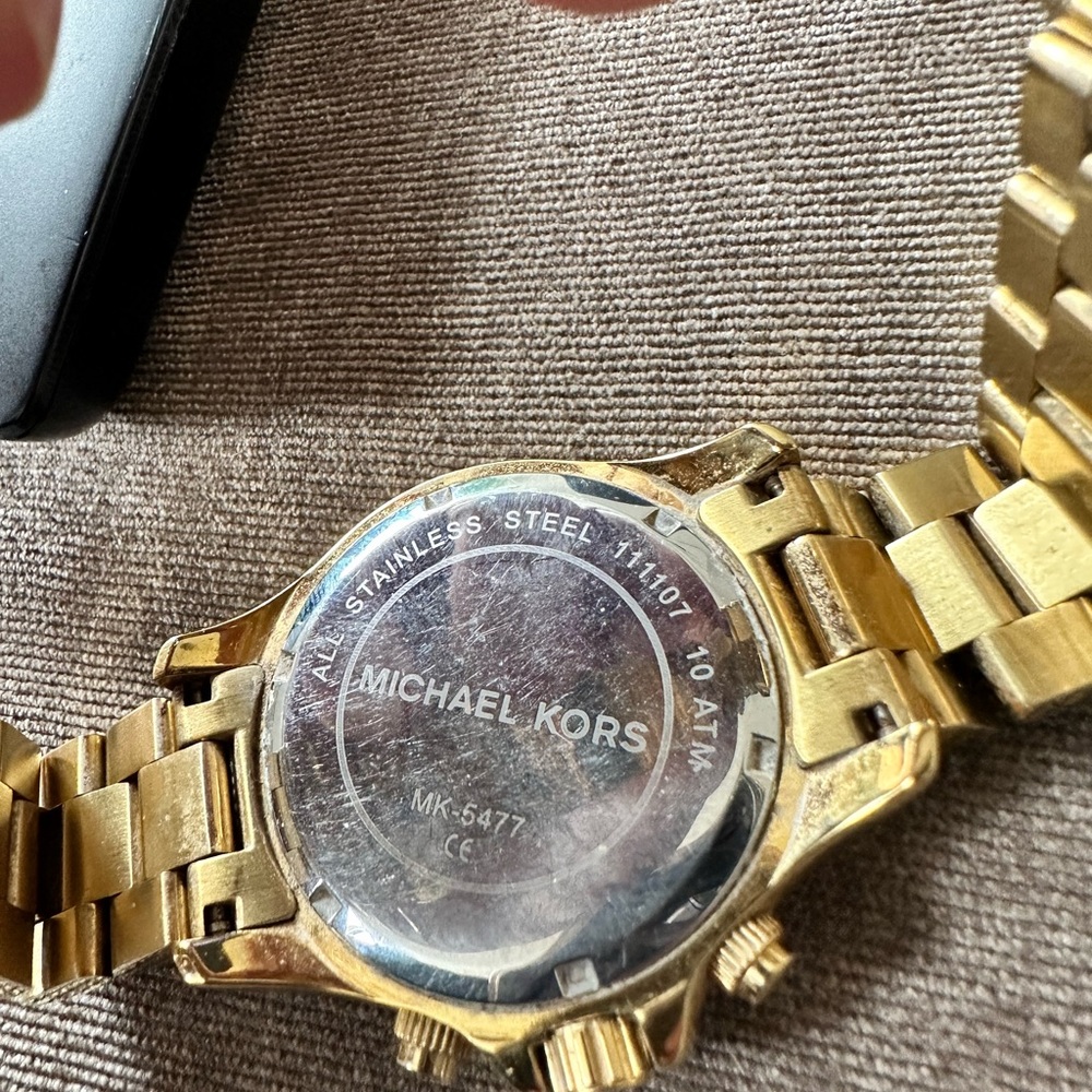 Michael Kors Watch - Picture 7 of 8